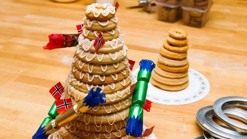 Bánh Kransekage (Đan Mạch và Na Uy)