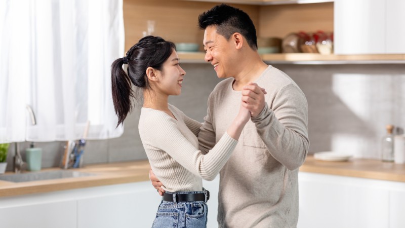 Tặng người yêu/vợ chồng những lời chúc năm mới 2026 chan chứa tình yêu