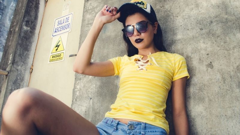 Màu xanh rêu giúp bảo vệ thân chủ khỏi thị phi