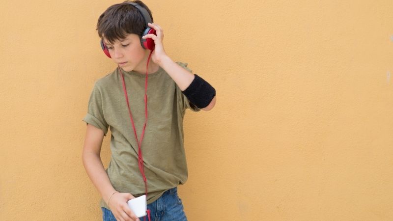 Màu xanh rêu giúp bảo vệ thân chủ khỏi thị phi