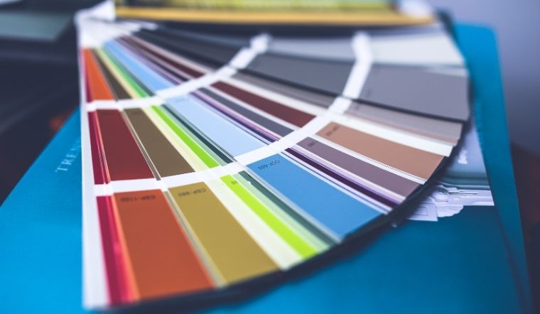 Bảng màu may mắn 12 con giáp năm 2026: Mặc đúng màu, Tiền vào như nước