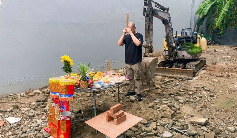 Xem ngày tốt động thổ làm nhà năm 2026: Chọn giờ đẹp để gia đạo hưng thịnh