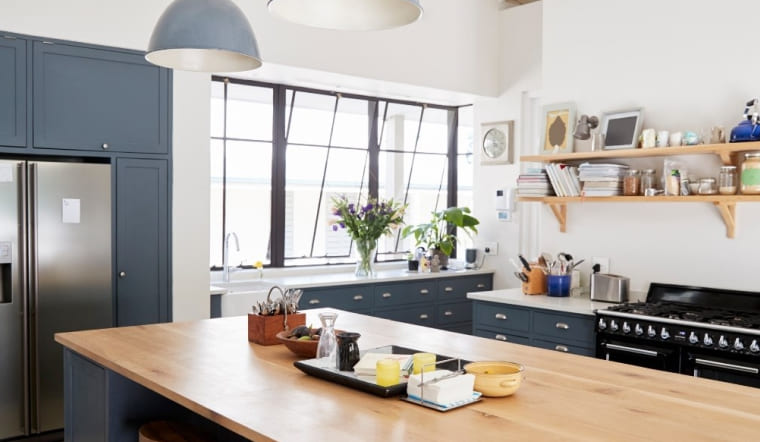 7 cách khử mùi thức ăn trong nhà sau tiệc lẩu nướng hiệu quả tức thì