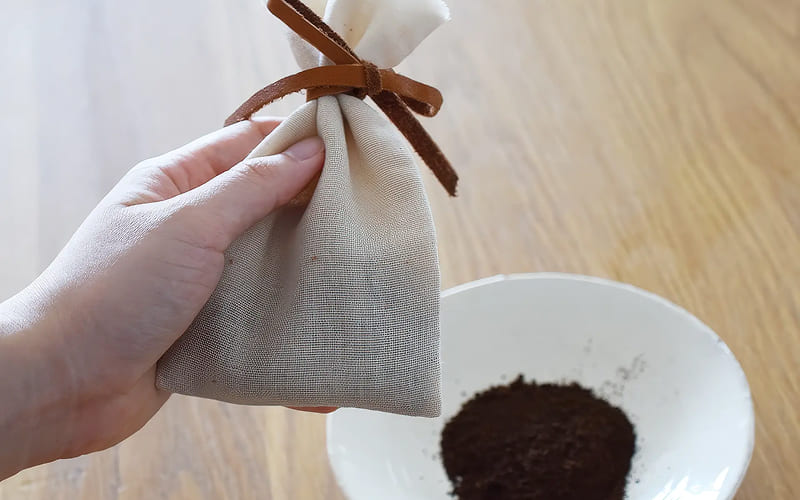 Khử mùi bằng bã cà phê