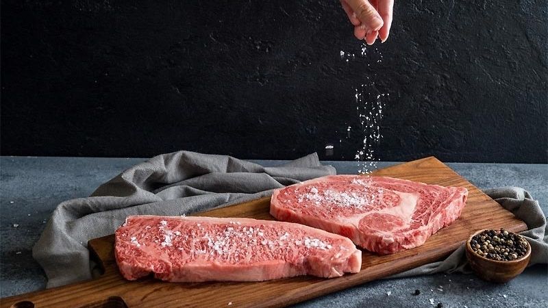 Bước 1: Sơ chế thịt bò