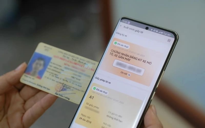 Người dùng xuất trình giấy tờ điện tử tiện lợi mọi lúc. Người dùng xuất trình giấy tờ điện tử tiện lợi mọi lúc.