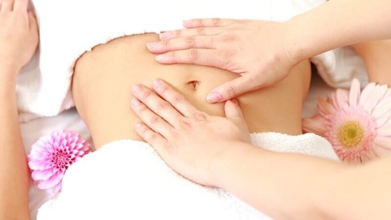 Massage bụng kích thích cơ thể sản sinh endorphin tự nhiên