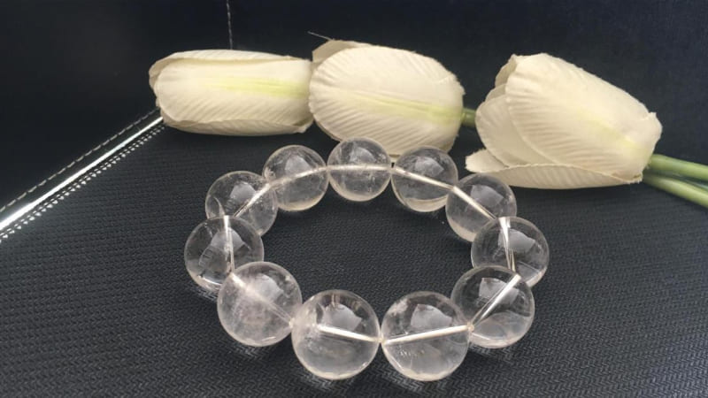 Vật phẩm phong thủy hợp tuổi Canh Tuất 1970