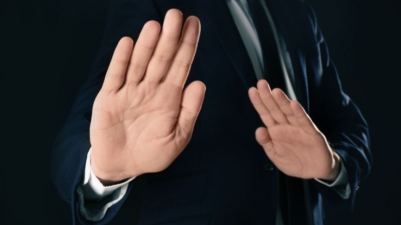 Bạn không nên áp dụng theo nghĩa đen của luật chơi Bạn không nên áp dụng theo nghĩa đen của luật chơi