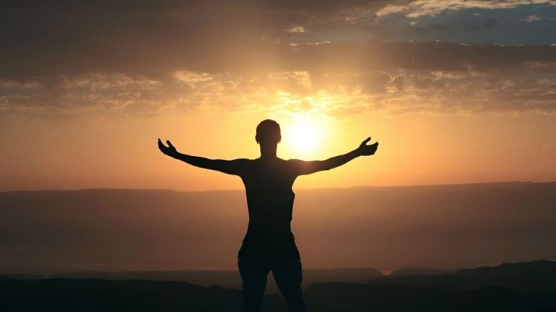 Tính cách kín đáo, nội tâm và vô cùng nguyên tắc