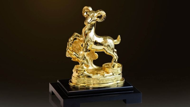 Tượng dê mạ vàng giúp kích hoạt tài lộc