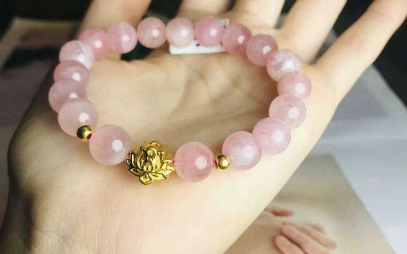 Vòng đá thạch anh hồng