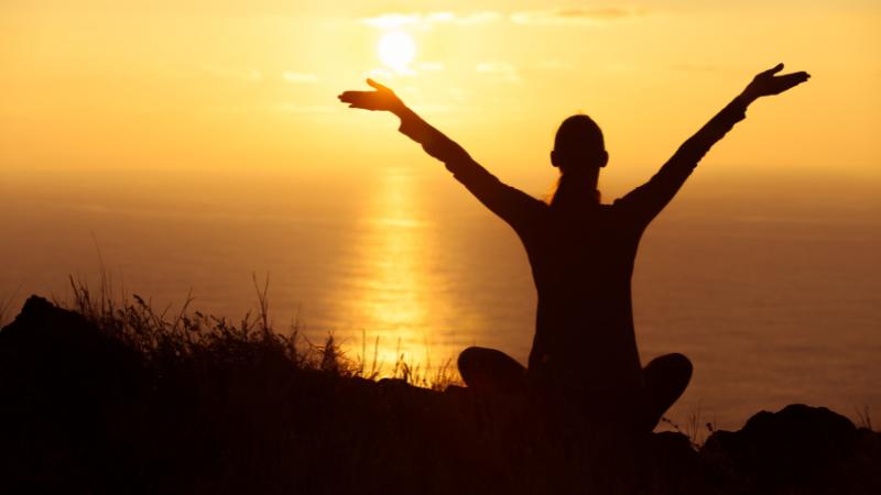 Người sinh năm Ất Mão thường nhanh nhẹn, linh hoạt, khéo léo, có lòng nhân ái