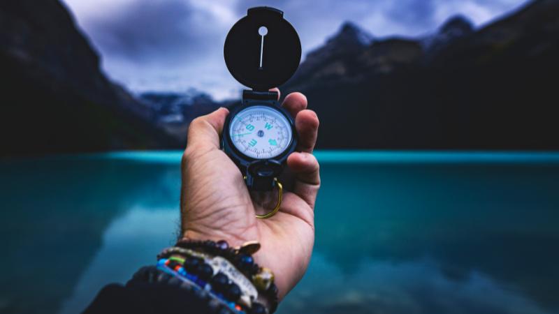 Ất Mão hợp các hướng Tây Bắc, Đông Bắc, Tây Nam, Tây