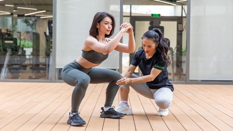 Tập Squat đúng cách Tập Squat đúng cách