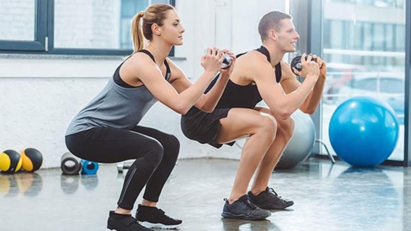 Người mới có nên tập squat ngay không? Người mới có nên tập squat ngay không?
