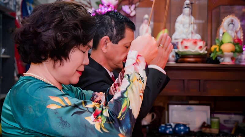 Những lưu ý khi thực hiện bài khấn lễ gia tiên ngày cưới Những lưu ý khi thực hiện bài khấn lễ gia tiên ngày cưới