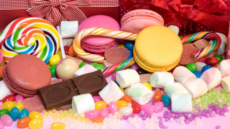 Đèn Đỏ là nhóm thực phẩm cần cấm tuyệt đối, giàu đường, dầu mỡ và calo xấu