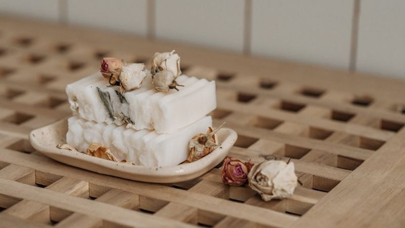 Xà phòng handmade thường ít bọt hơn xà phòng công nghiệp