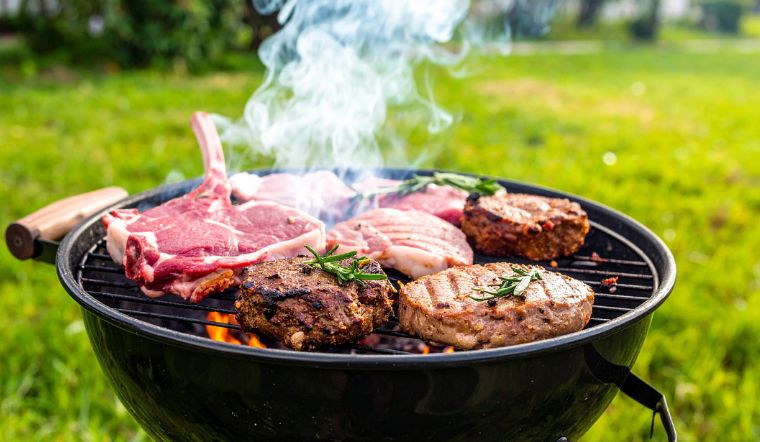 Các mẹo nướng thịt không bị khô giúp thịt mềm mọng nước, không dai