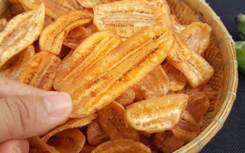 Chuối sấy giòn tự nhiên không cần dùng thêm dầu mỡ Chuối sấy giòn tự nhiên không cần dùng thêm dầu mỡ