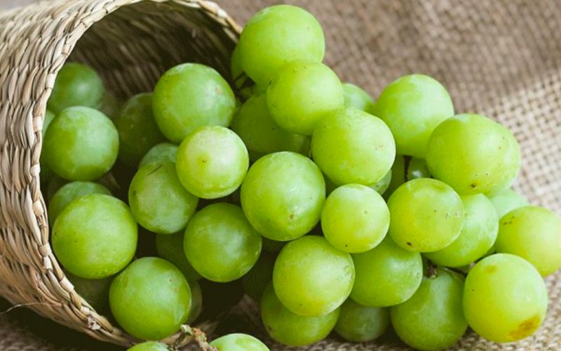 Nho Mỹ ngọt thanh sang trọng phù hợp bàn tiệc cưới Nho Mỹ ngọt thanh sang trọng phù hợp bàn tiệc cưới