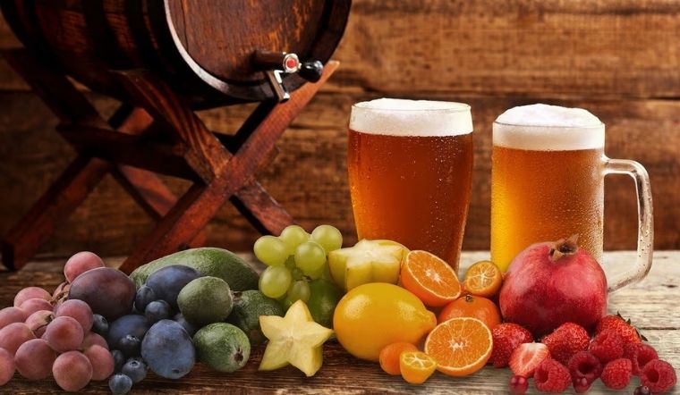 Bia trái cây là gì? Hương vị, phân loại và gợi ý chọn loại ngon nhất