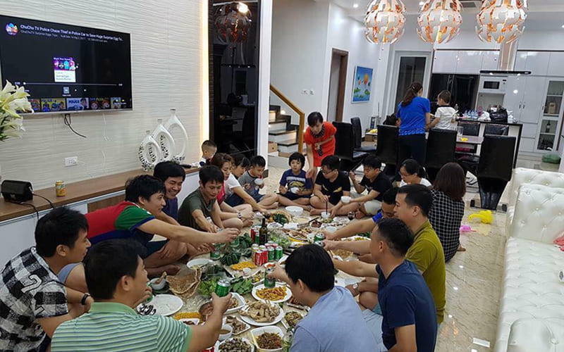 Xác định số lượng khách và thời gian diễn ra Xác định số lượng khách và thời gian diễn ra