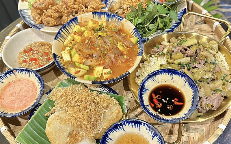 Tiệm Ăn Nhà Mến