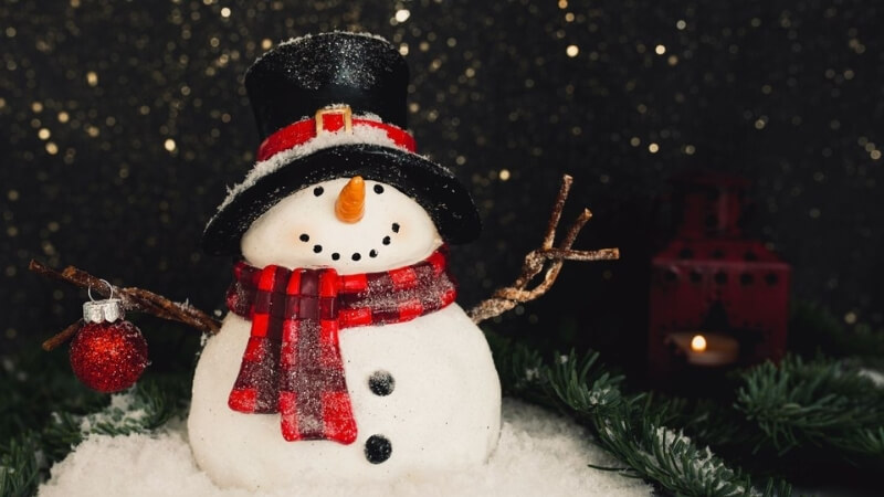 Hình nền Giáng sinh cho máy tính họa tiết bokeh ánh đèn nhẹ nhàng, phù hợp cho desktop sáng tạo