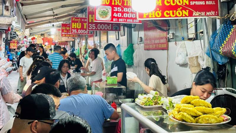 Khu ẩm thực Chợ Đồng Xuân