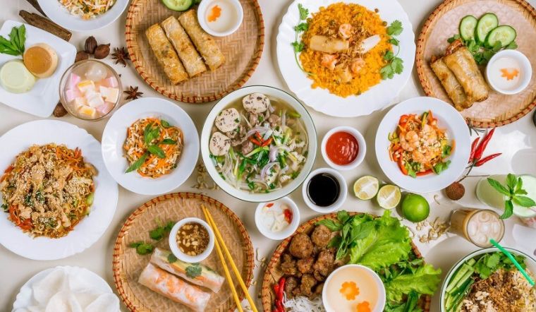 Food tour Hà Nội ăn gì? Lịch trình 1 ngày càn quét 10+ quán ngon phố cổ