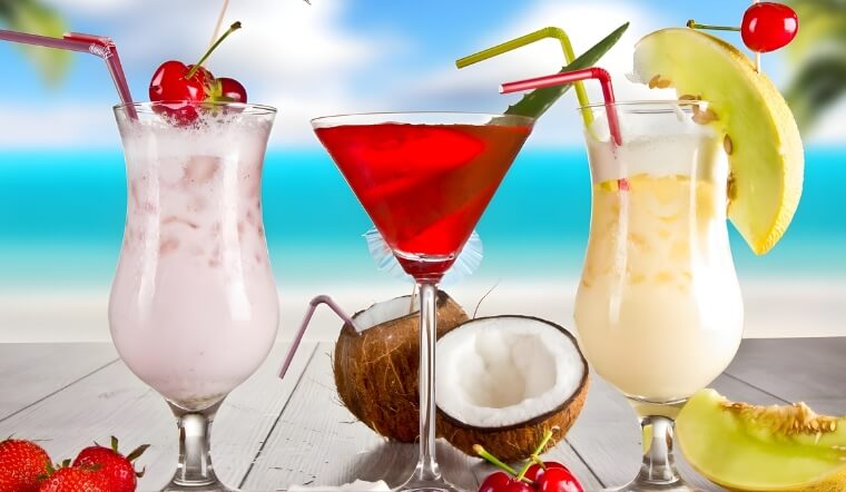 Cách trang trí đồ uống đẹp, đơn giản tại nhà: Viền ly, Đá hoa & Layer