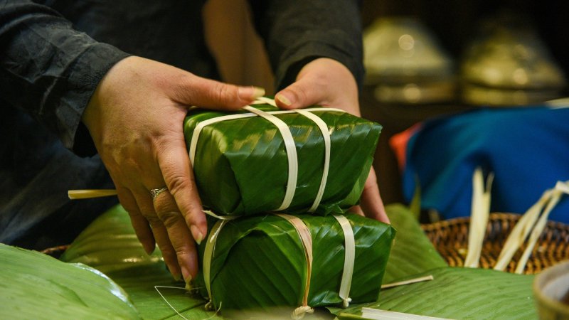 Mẹo gói bánh chưng đẹp và vuông Mẹo gói bánh chưng đẹp và vuông