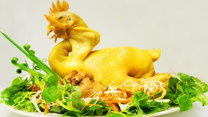 Gà quay ra ngoài khi cúng Giao thừa và quay vào trong khi cúng Gia tiên Gà quay ra ngoài khi cúng Giao thừa và quay vào trong khi cúng Gia tiên