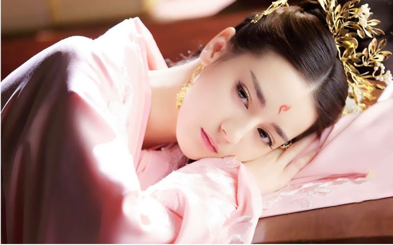 Tam Sinh Tam Thế Thập Lý Đào Hoa là chuyện tình yêu vượt ba kiếp đầy bi thương Tam Sinh Tam Thế Thập Lý Đào Hoa là chuyện tình yêu vượt ba kiếp đầy bi thương