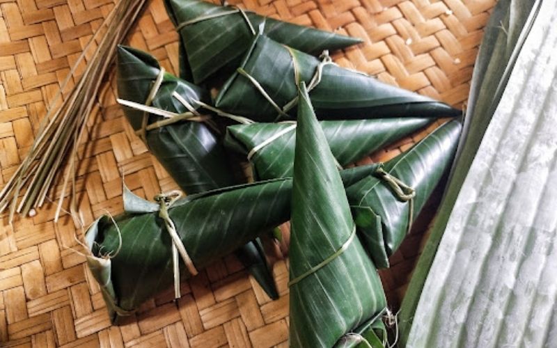 Giá bánh có thể thay đổi tùy mùa, nơi bán và độ mới của bánh Giá bánh có thể thay đổi tùy mùa, nơi bán và độ mới của bánh