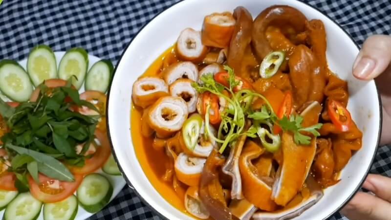 phá lấu lòng heo