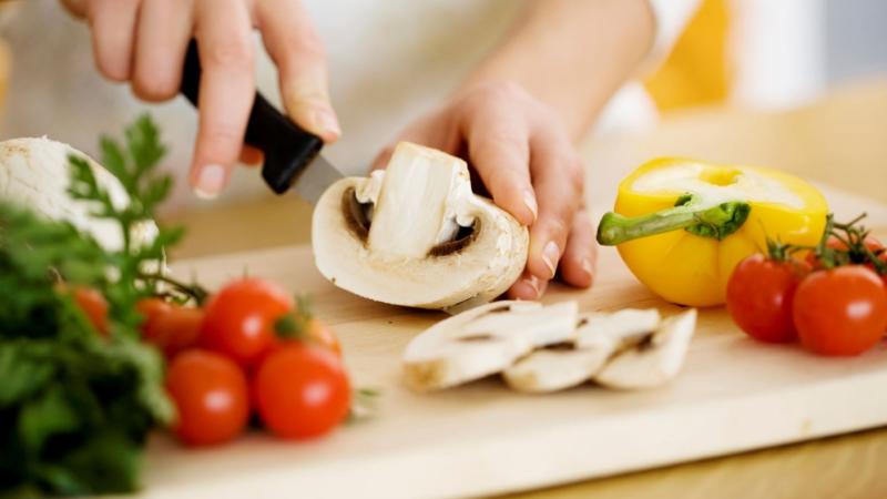 Cách cắt rau giữ độ giòn Cách cắt rau giữ độ giòn