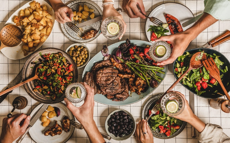 Người tham gia nên mang món ăn đúng hẹn và vừa ăn. Người tham gia nên mang món ăn đúng hẹn và vừa ăn.