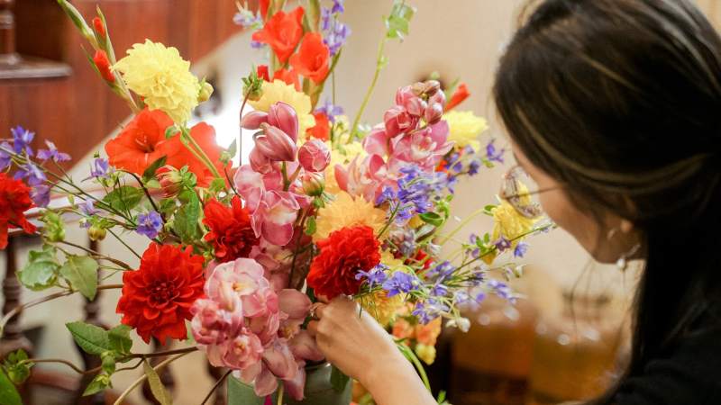 Mẹo "chữa cháy" khi hoa đã lỡ nở quá rộ Mẹo "chữa cháy" khi hoa đã lỡ nở quá rộ