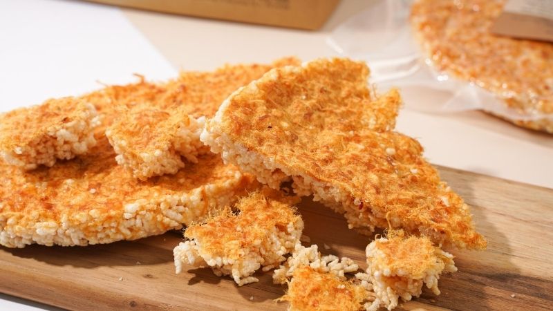 Thưởng thức cơm cháy từ xôi thừa Thưởng thức cơm cháy từ xôi thừa