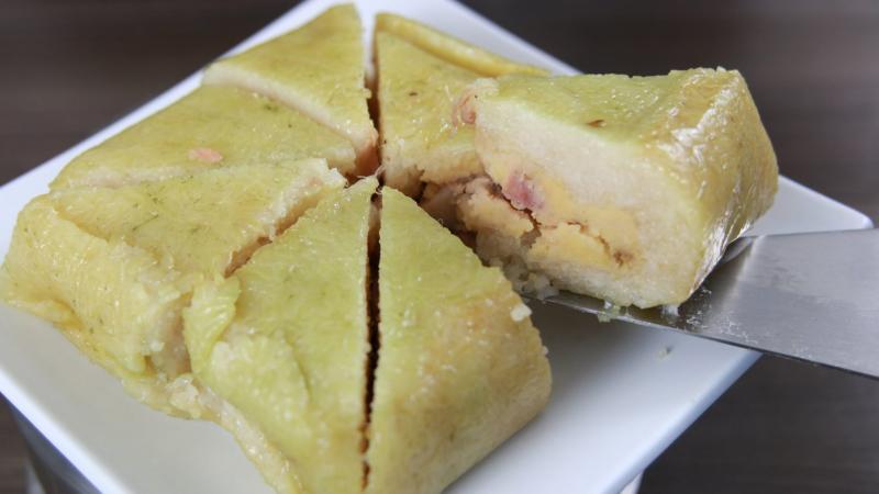 Cắt bánh chưng Cắt bánh chưng