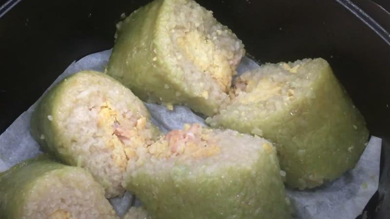 Xịt dầu và lót giấy nến Xịt dầu và lót giấy nến