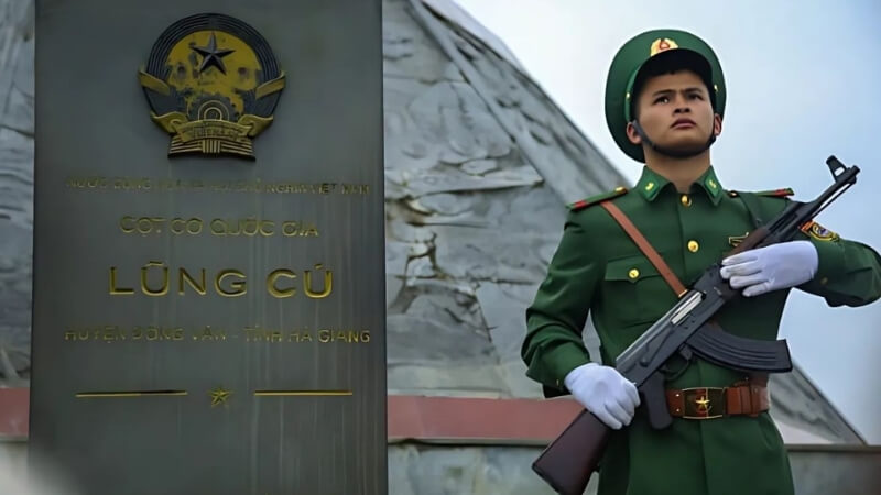 Hình nền bộ đội phù hợp slideshow máy tính.