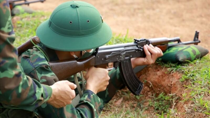 Lực lượng chiến sĩ thể hiện sự đoàn kết.