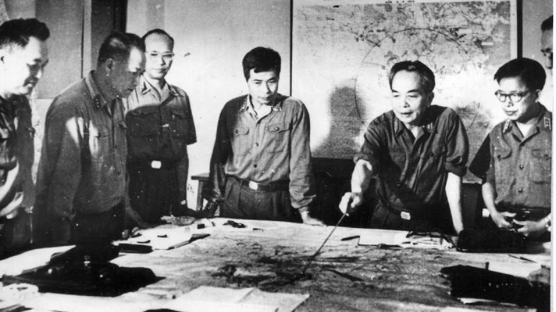 Khẩu hiệu quân đội Việt Nam bất hủ