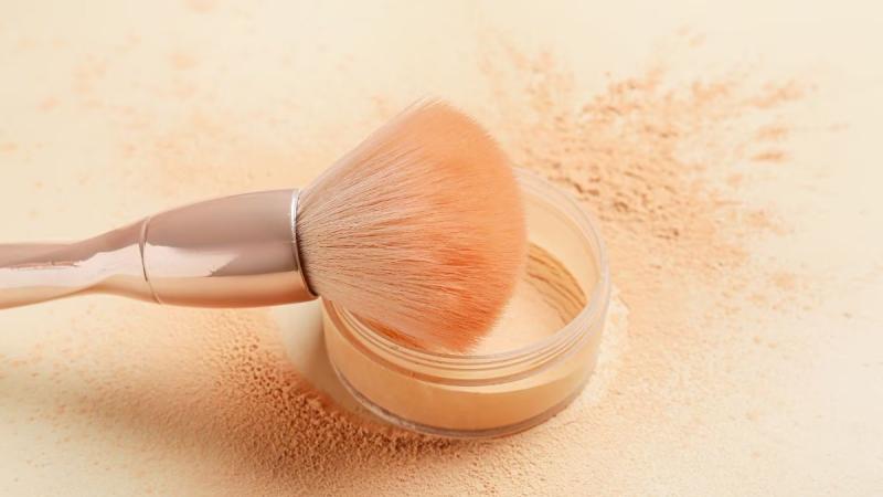 Phấn phủ kiềm dầu