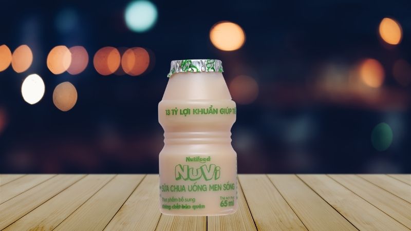 Sữa chua uống men sống Nutifood giúp cân bằng hệ vi sinh đường ruột