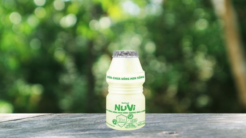 Sữa chua uống men sống NutiFood hương dưa lưới mới lạ